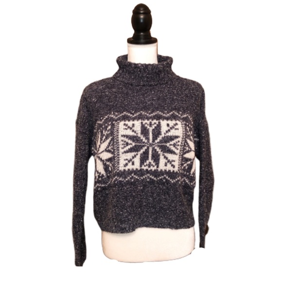Vintage Sweaters - FairIsle Nordic Wool Blend Turtleneck Winter Snowflake Sweater